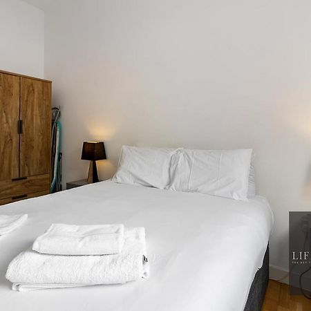 Smythen St, 2 Bed Apartment With Balcony Exeter Exterior photo