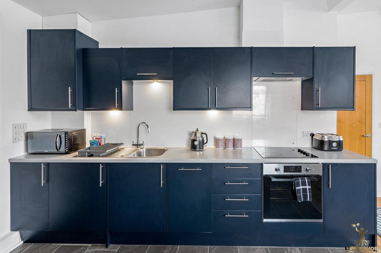 Smythen St, 2 Bed Apartment With Balcony Exeter Exterior photo